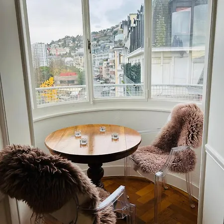 Apartment Evasion Front In *